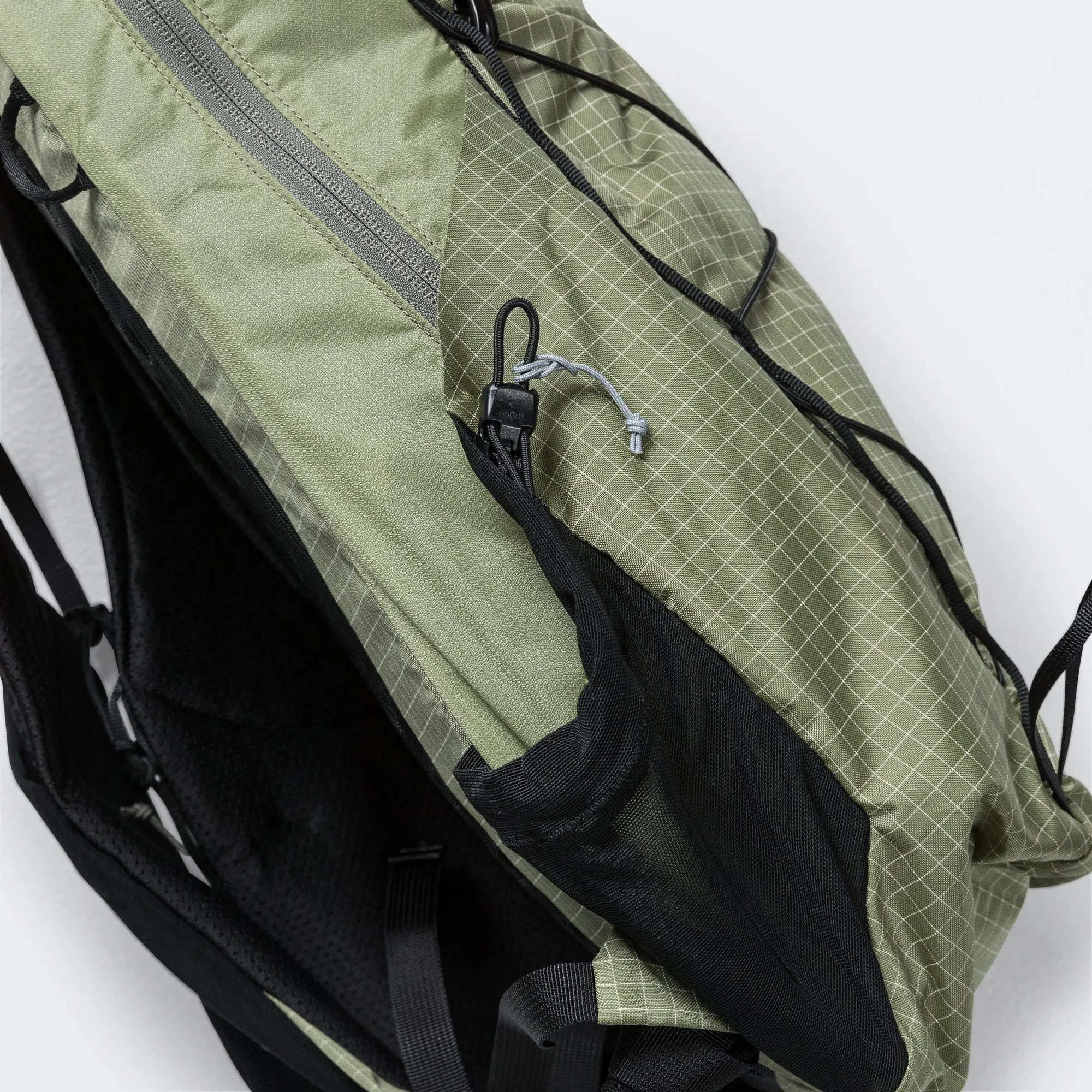 Aerios 18 Backpack - Chloris/Forage