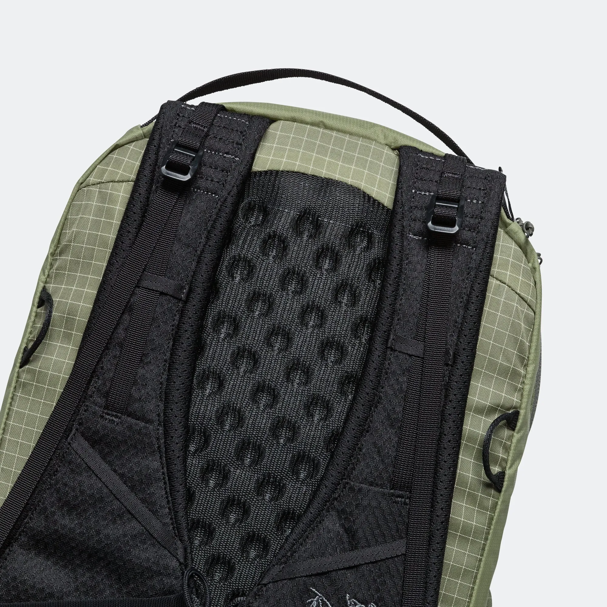 Aerios 18 Backpack - Chloris/Forage