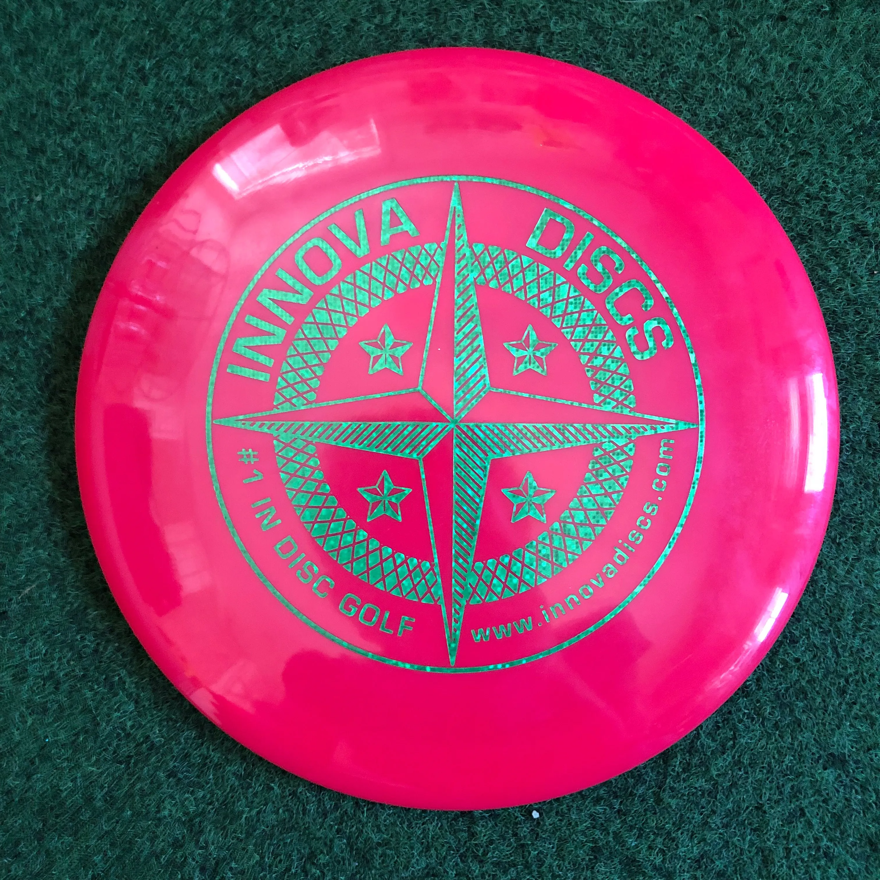 Innova Invictus Disc Golf Driver [Speed 10, Glide 4, Turn 0, Fade 3]