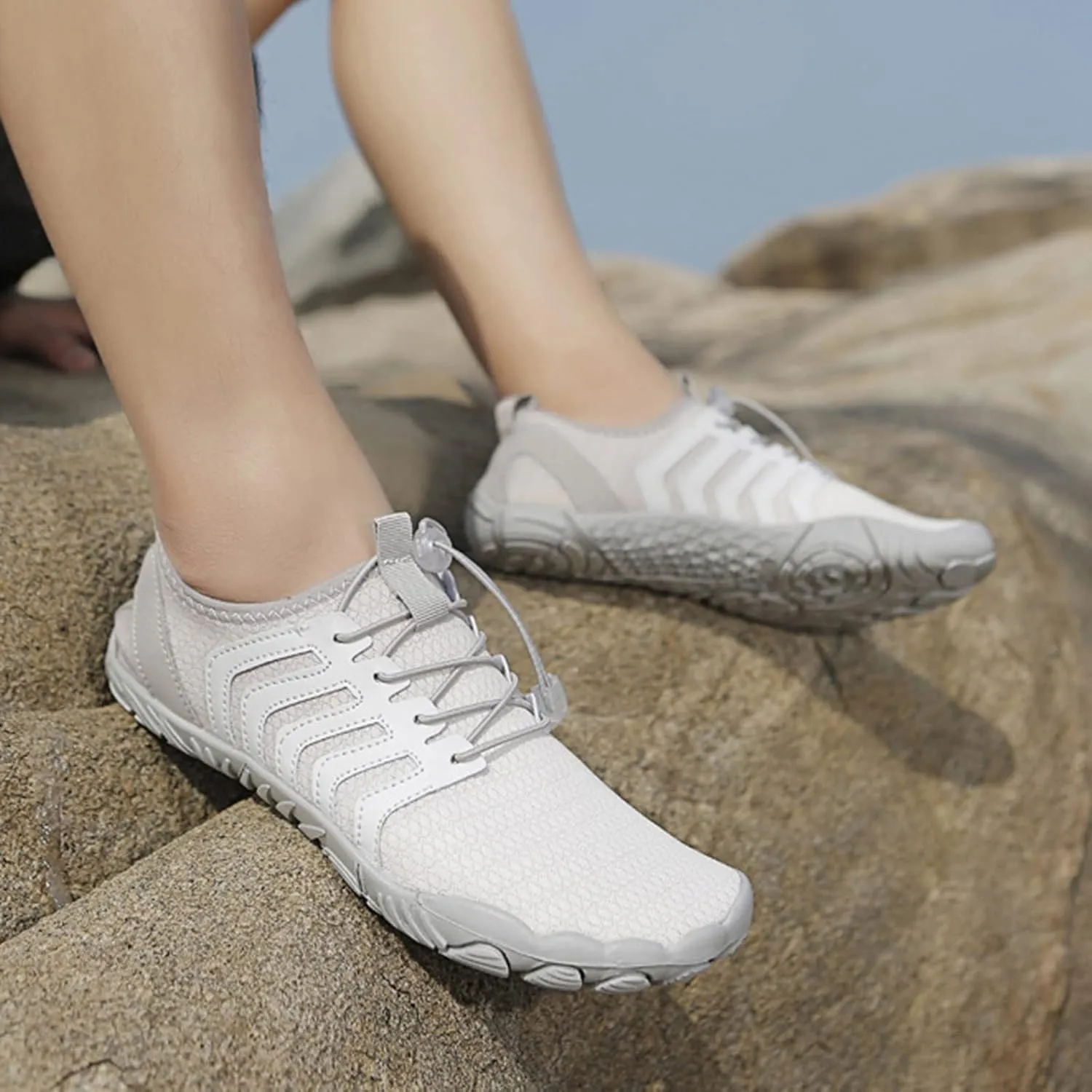 Mens Outdoor Beach Shoes Quick Drying Wading Shoes Breathable Non Slip Hiking Shoe Swimming Shoe for Pool Surfing